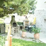 Holiday home Gitelabaronnaise Avec Piscine Chauffee Pres Parc Asterix Baron (Oise)