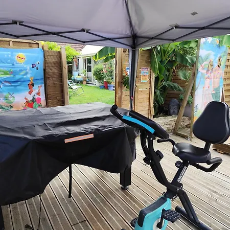 Gîtelabaronnaise Avec Piscine Chauffée Prés Parc Asterix Сasa de vacaciones *