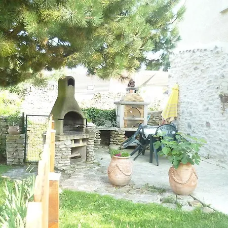 Дом отдыха Gitelabaronnaise Avec Piscine Chauffee Pres Parc Asterix Baron (Oise)