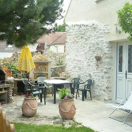 Gitelabaronnaise Avec Piscine Chauffee Pres Parc Asterix Дом отдыха