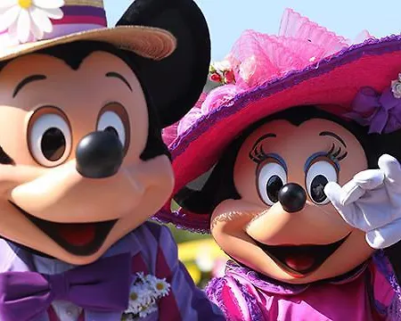 Gitelabaronnaise Avec Piscine Chauffee Pres Parc Asterix Дом отдыха Baron (Oise)