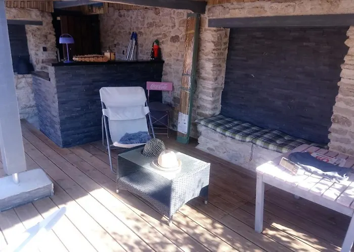 Gitelabaronnaise Avec Piscine Chauffee Pres Parc Asterix Holiday home *