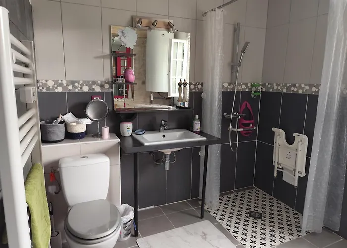 Gitelabaronnaise Avec Piscine Chauffee Pres Parc Asterix Holiday home Baron (Oise)